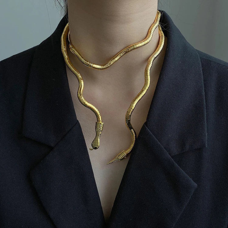 Collar Regina